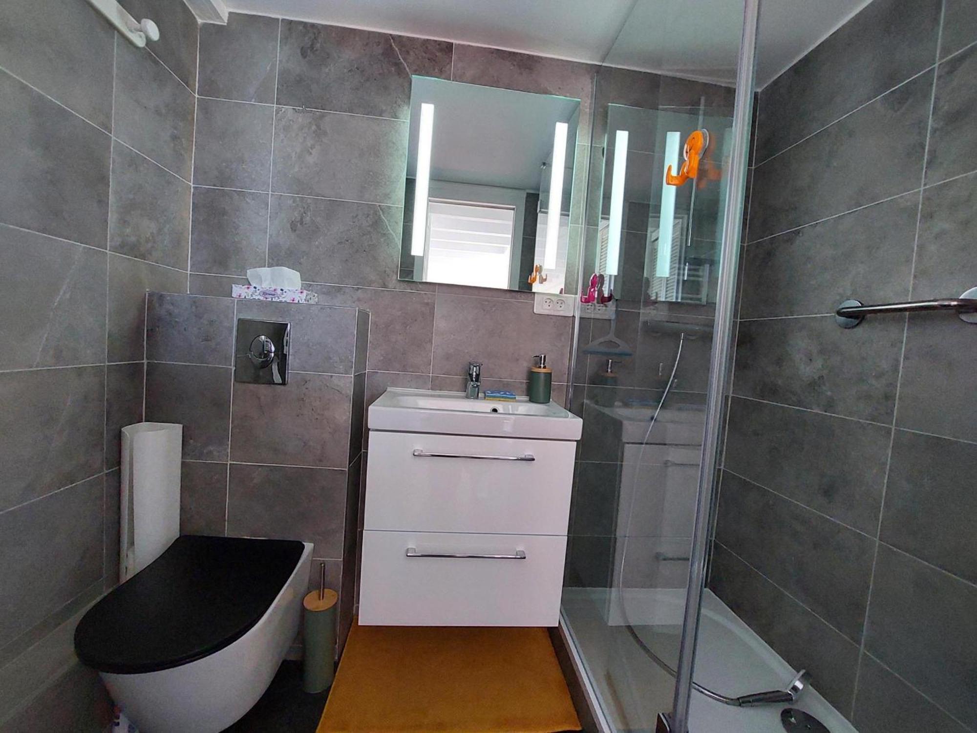 Charmant Appart Renove A 50M De La Plage Avec Balcon Et Parking - Fr-1-550-78 Royan Exterior foto